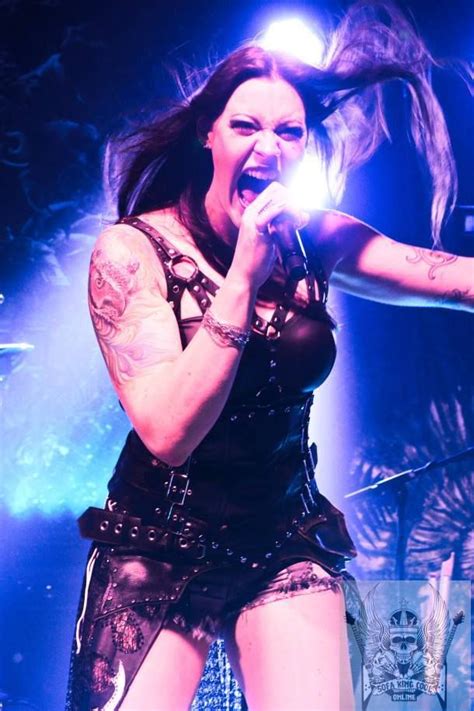 floor jansen   nightwish  powerful cantantes metal