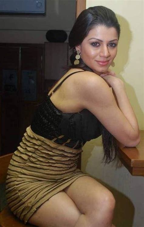 Hot Actress Pics Kainaat Arora