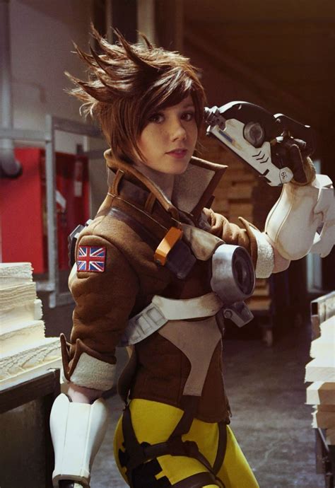 tracer cosplay is almost perfect tracer cosplay