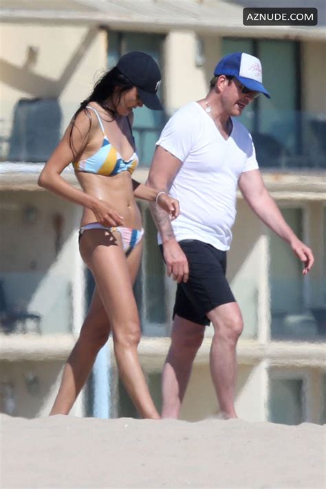 Soo Yeon Lee Enjoys A Beach Day With Dylan Mcdermott In