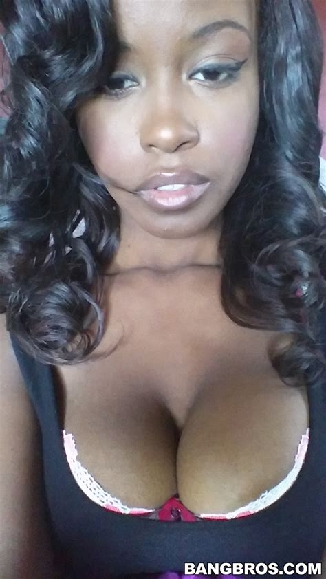 Beautiful Black Girl Has Nice Tits Photos Jezabel Vessir