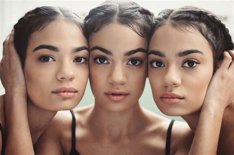 identical triplets girls sisters photography fotosessiya tri sestry portret
