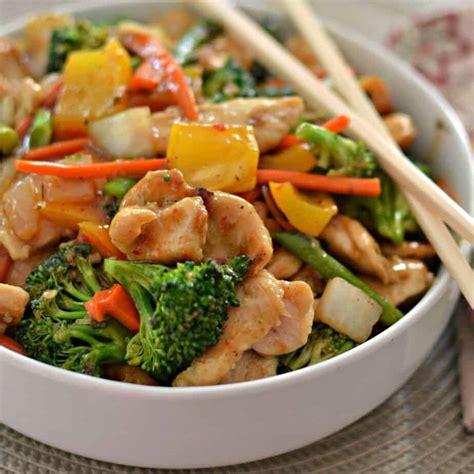 easy basic chicken stir fry small town woman