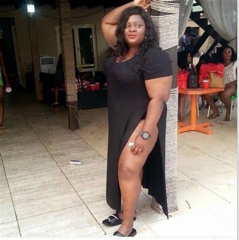 Eniola Badmus Shows Off Her Massive Hip At Obafemi Martin