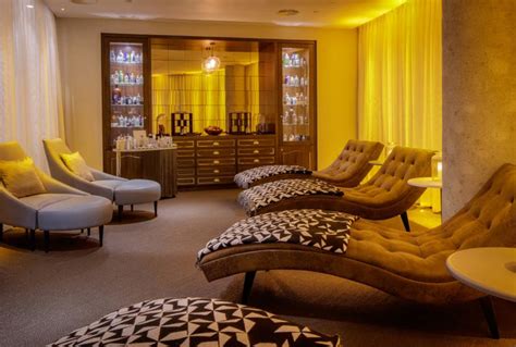 eforea spa health club   hilton hotel elite living