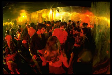 what a 70 s dance club looked like pics