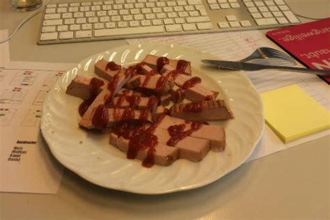 The 10 Saddest And Most Hilarious ‘sad Desk Lunches’