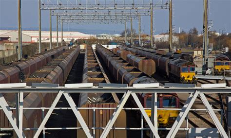 Britains Rail Freight In 2016 Supplied Over £1 7 Billion In Economic