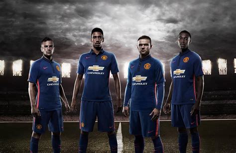 manchester united 3rd kit mirror online