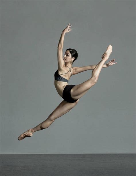 Ballerina Fabiana Santiago Photo By Jason Lavengood