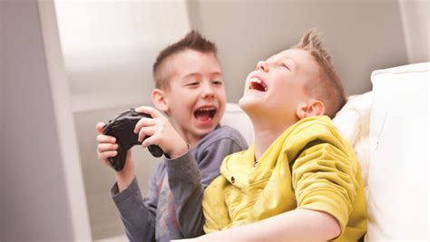 advantages  playing video games  parents dont   kids