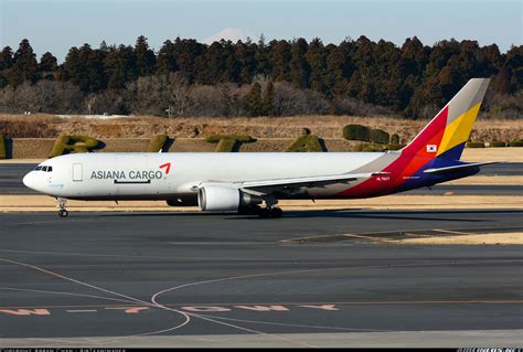 boeing  efer asiana airlines cargo aviation photo  airlinersnet