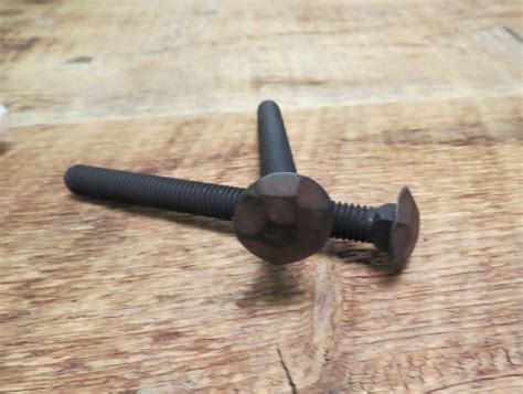 carriage bolt hammered texture  west iron