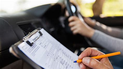 top 10 reasons people fail their driving test