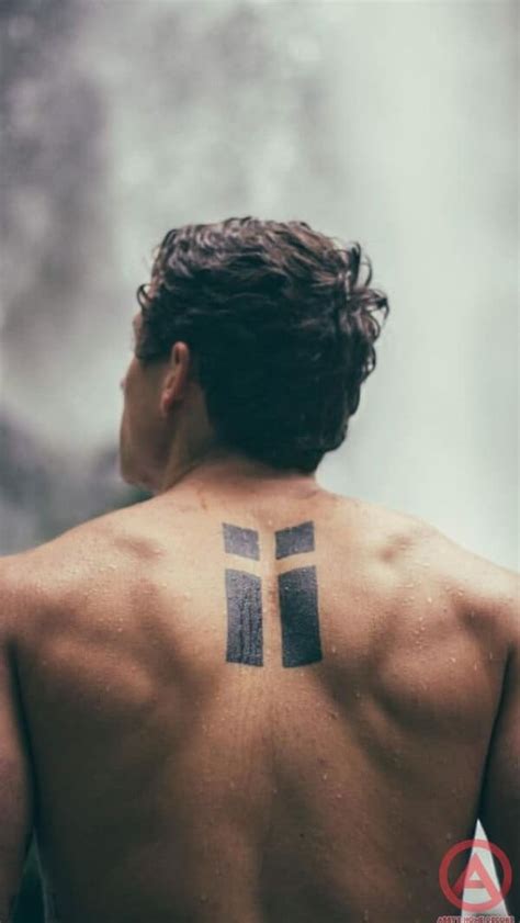 50 Cool Small Tattoo Ideas For Men With Meaning – Artistic Haven
