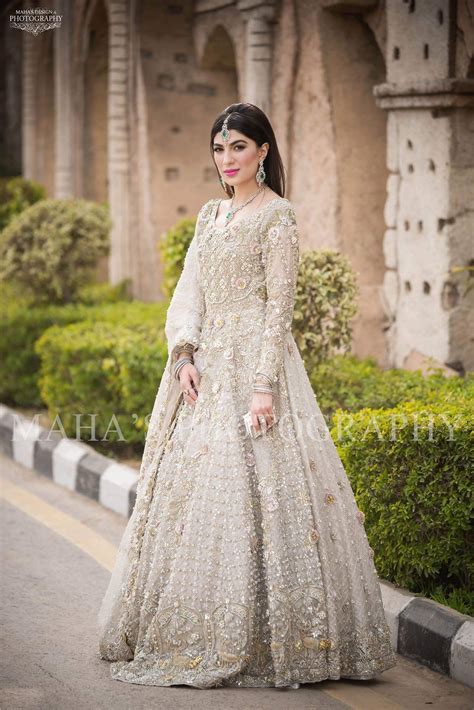 Picture 45 Of White Pakistani Wedding Dresses