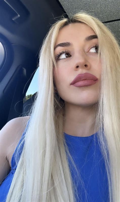 Imagine She Gives You A Blowjob With This Lips👄 R Avamaxboobs