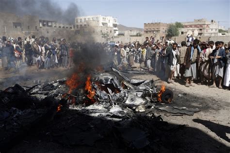 dozens killed  fresh yemen air strikes clashes middle east eye