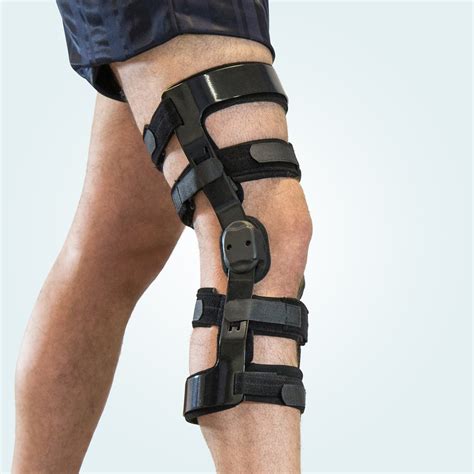 pro action knee brace benecare direct  uk shop