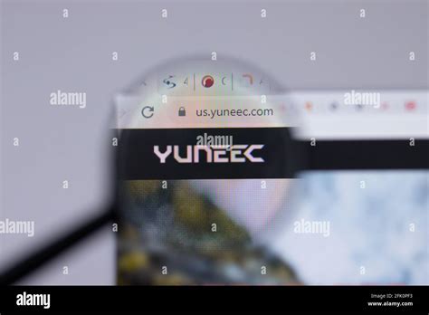 yuneec logo  res stock photography  images alamy