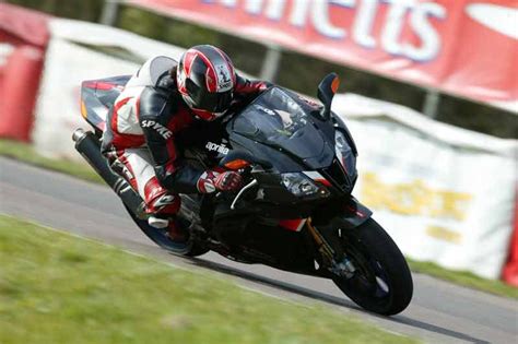 aprilia rsv1000 r 2004 2010 review specs and prices mcn