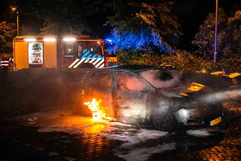 haarlem weer auto uitgebrand deze keer op de vondelweg meerlanden