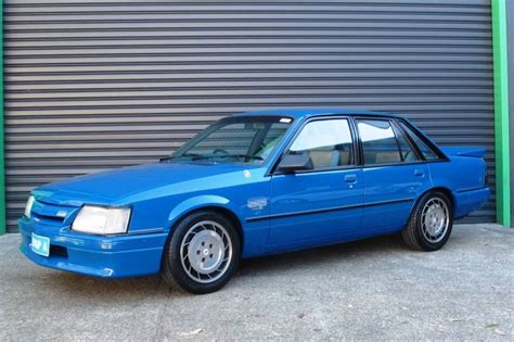 vk commodore group  ss headlines shannons auction practical