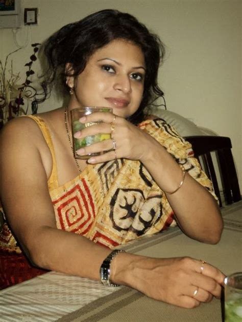 sexy photos of mature bengali boudi in saree xxx photo