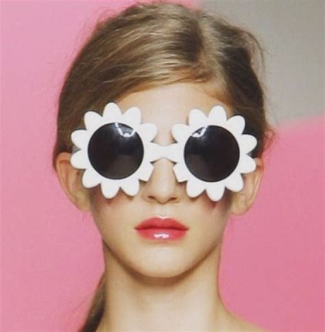 Pin By Hope Lennox On Lovely Girls Funky Glasses Flower Sunglasses