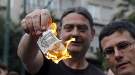 Greek Debt Crisis Could Lead To Global Financial Collapse Should