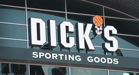 Dick S Sporting Goods Is Range Bound And That S A Good Thing Dick S