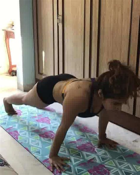 desi sexy girl doing yoga free indian porn 5d xhamster