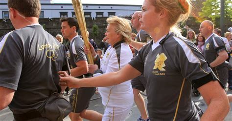 Ira Supporters Force Olympic Torch To Alter Course Cbs News