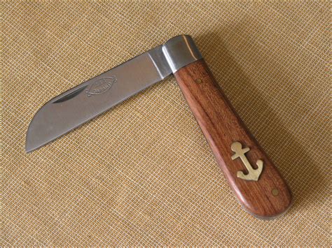 filepocket knife londonjpg