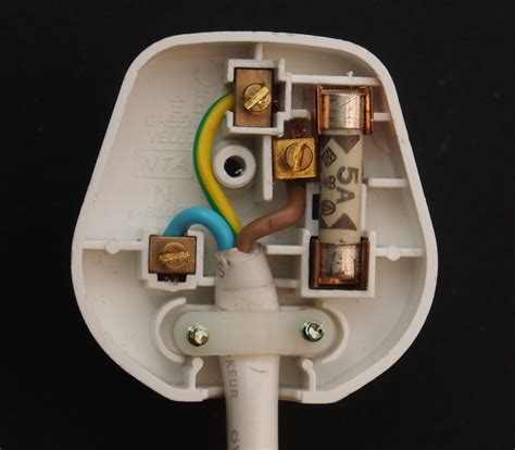 correct wiring    pin plug  tarrants physbang blog