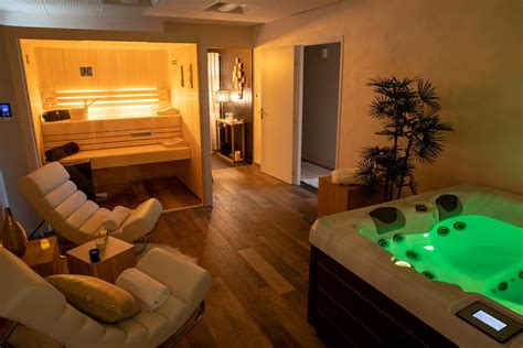 installation dun spa dans  espace detente massage installateur de