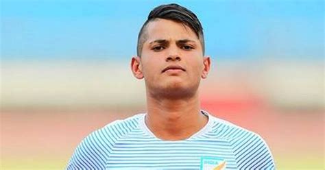 indian footballer sanjeev stalin joins portuguese top division club