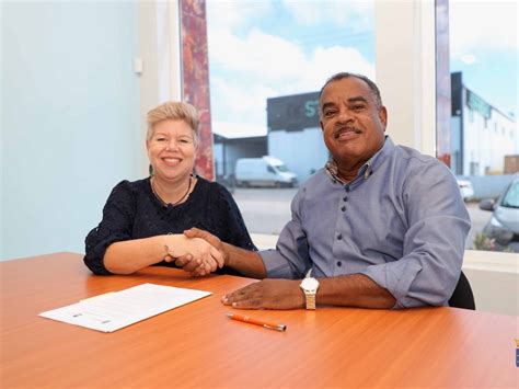 openbaar lichaam bonaire ondertekening convenant met belastingdienst caribisch nederland
