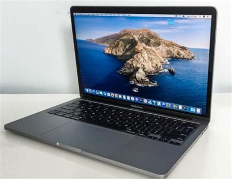 macbook pro   review  noticeable magical keyboard trionds