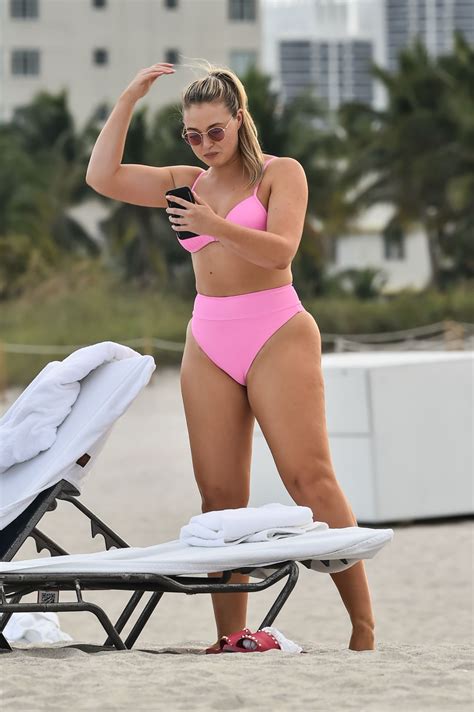 Iskra Lawrence In A Pink Bikini At The Beach In Miami
