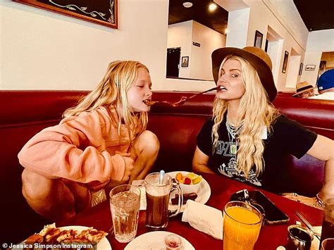 Jessica Simpson Posts Cute Photo Sharing Bacon Strip With Her Eldest