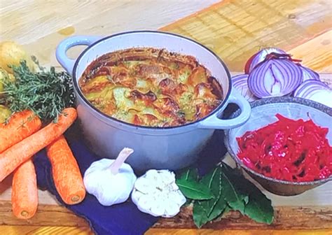 Simon Rimmer Beef Hot Pot With Anchovies Recipe On Steph’s Packed Lunch