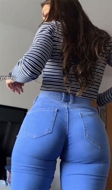 pin en booty in jeans