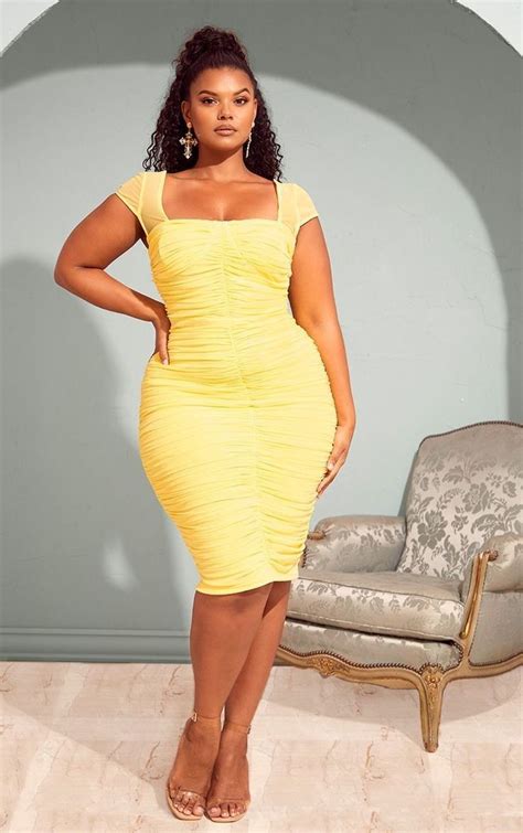 yellow fitted dress fashion curvy outfits curvy girl fashion