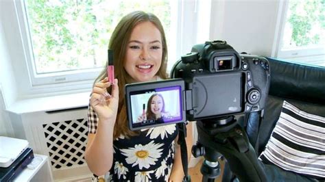 vlog   vloggers   earn vlogging vg