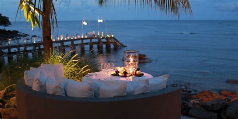 private beach dining area  flavors restaurant  fine dining lombok