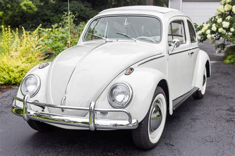 volkswagen beetle sunroof sedan  sale  bat auctions sold    september