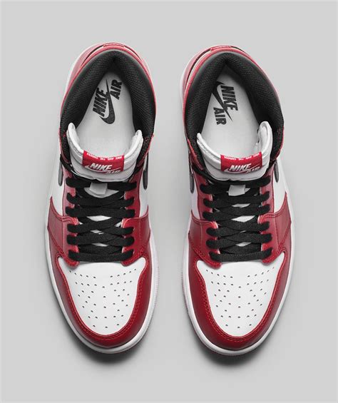 air jordan  retro high og chicago official  release info