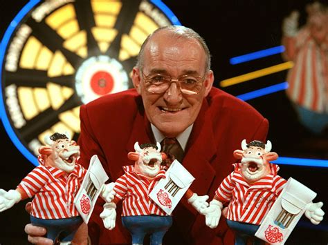 Jim Bowen Death Bullseye Host And Standup Comedian Dies Aged 80 The