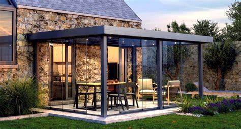 aluminium veranda    cm met plat dak en glazen wanden